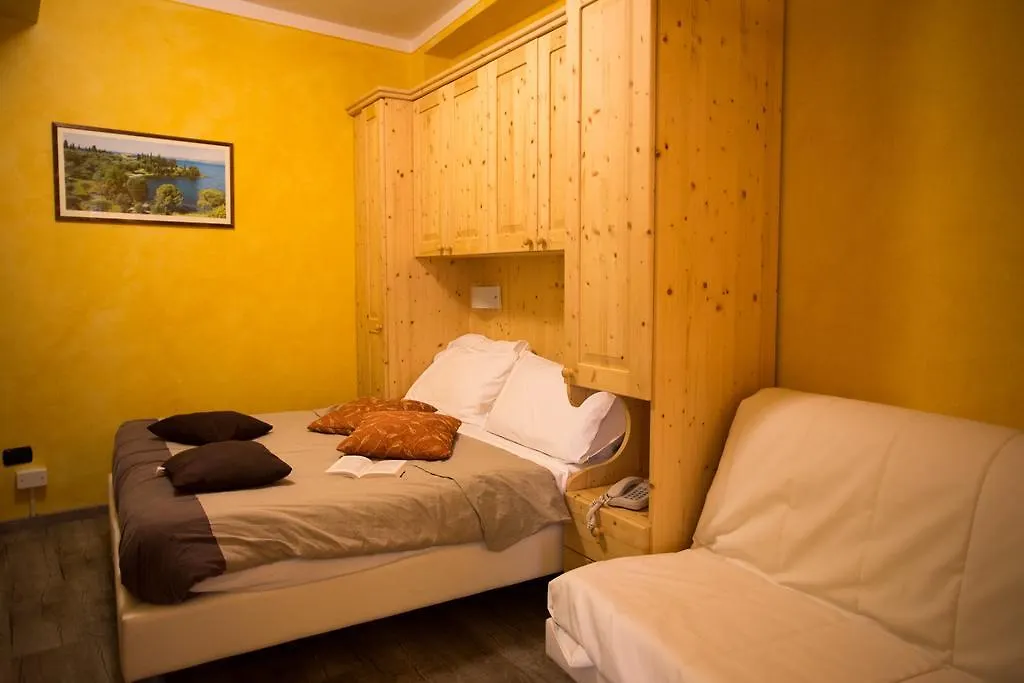 Locanda San Marco Bed & Breakfast Torri Del Benaco 2*,