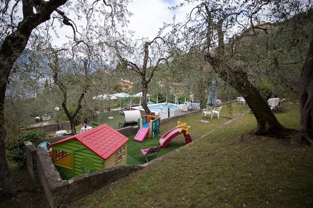 ** Alojamento de Acomodação e Pequeno-almoço Locanda San Marco Acomodação com café da manhã Torri Del Benaco Itália