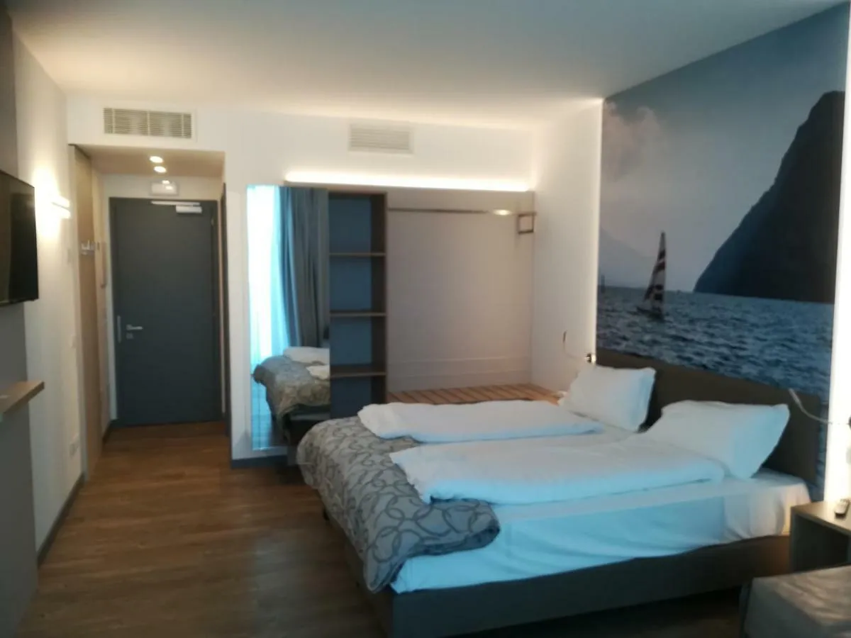 Bed and Breakfast Locanda San Marco Торри-дель-Бенако 2*,