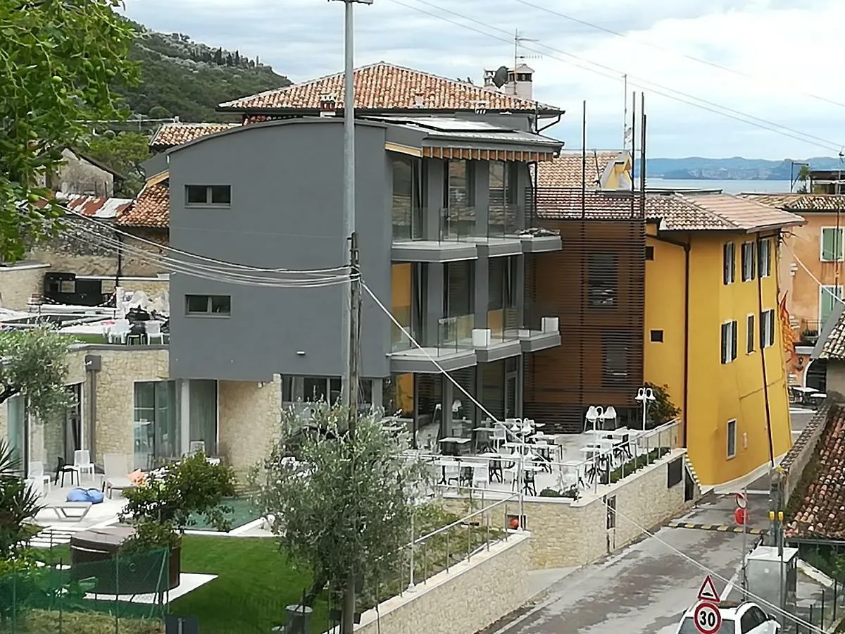 Alojamento de Acomodação e Pequeno-almoço Locanda San Marco Acomodação com café da manhã Torri Del Benaco