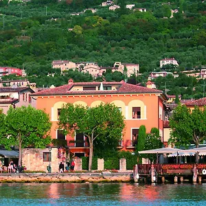 Affittacamere Casa Vacanza - Casa Del Padre Nascimbeni, Torri Del Benaco